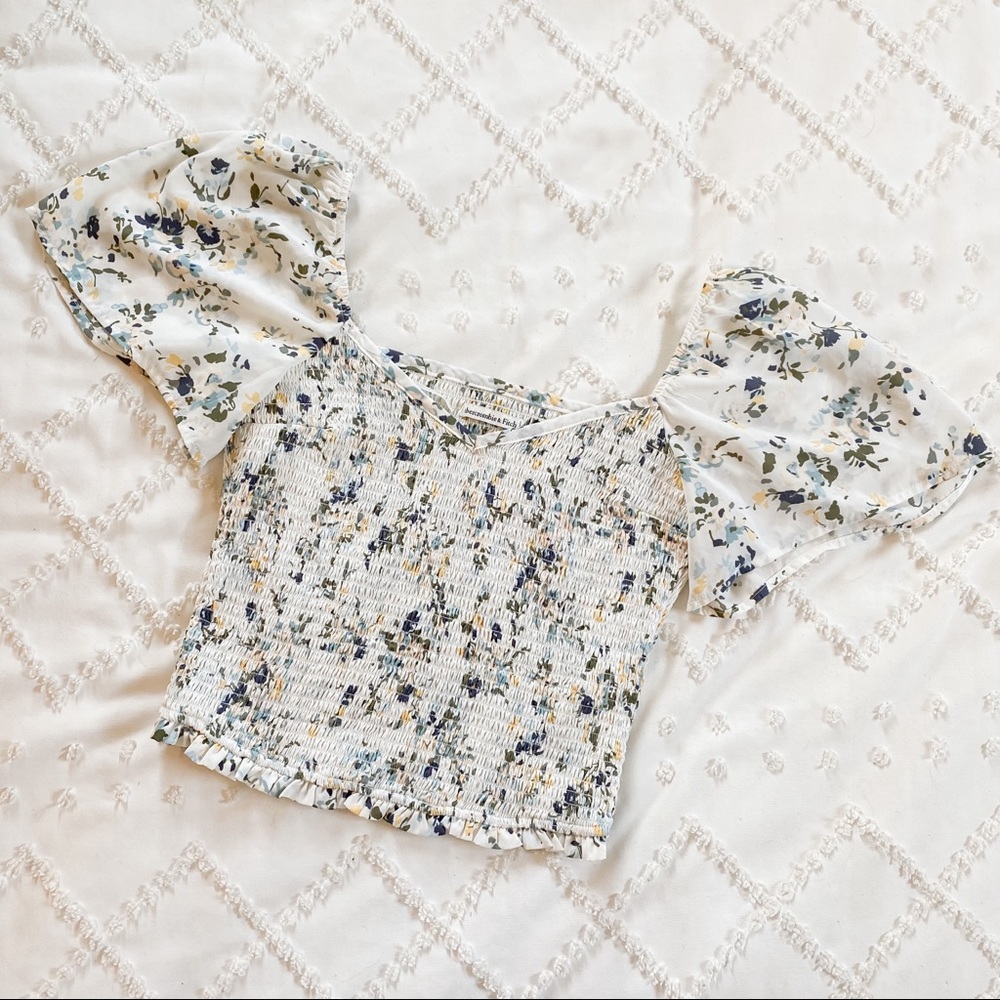 Abercrombie & Fitch Crop Top